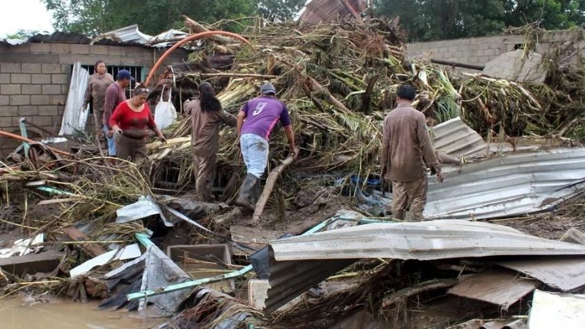 Cifra de muertos por LLUVIAS en México sube a 78; continúan labores de apoyo a damnificados