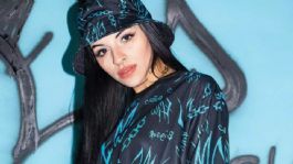 Foto que representa a (VIDEO) Polémico instante en concierto de Cazzu: ¿Salió en defensa de Christian Nodal?