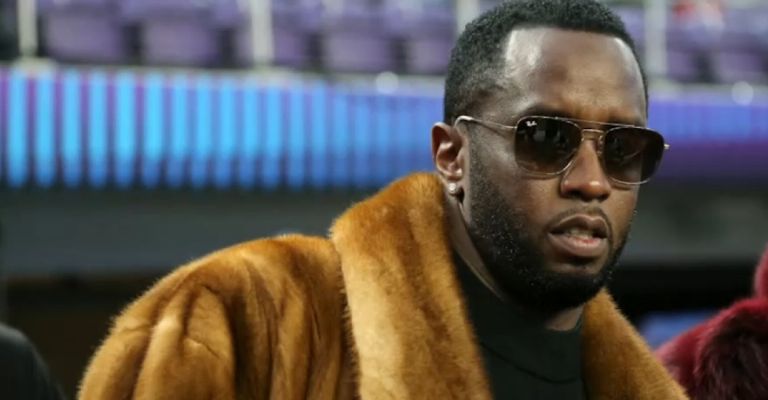 Aplazan fecha de liberación de 'Diddy' Combs por mala conducta