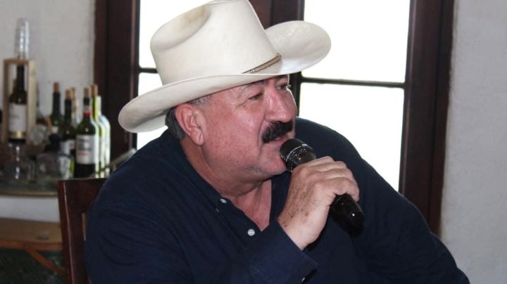 ""Lo arreglamos a ching...": Alcalde de Ures reta a una pelea a activista opositor de presa