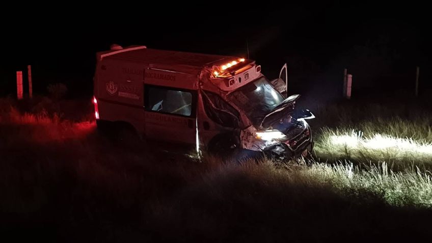 Sonora: Ambulancia del Issste protagoniza FATAL ACCIDENTE en la Carretera Internacional; hay 6 víctimas