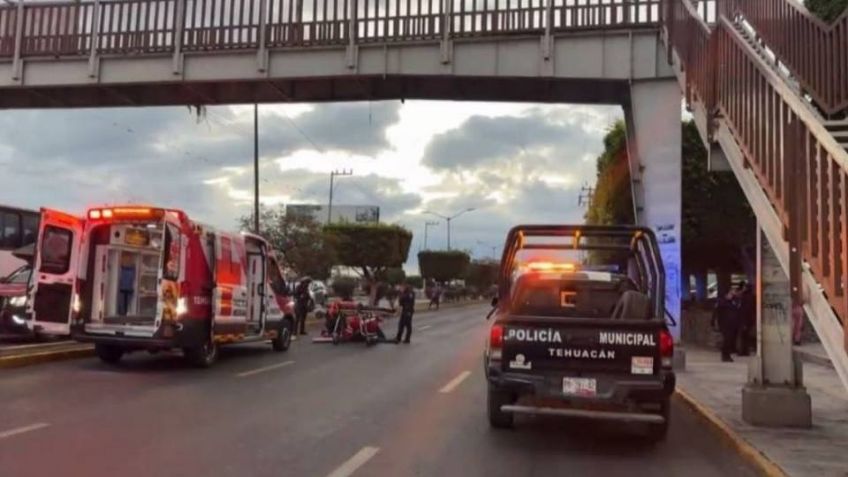 Hombre muere tras caer de puente peatonal en Tehuacán, Puebla; habría estado intoxicado
