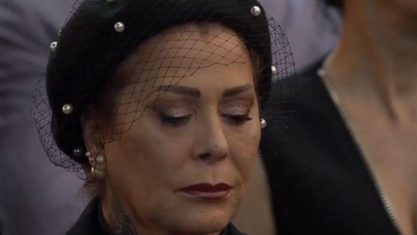 ¿Dejó de caminar? Alejandra Guzmán estremece a fans con FOTO tras delicada cirugía en la columna