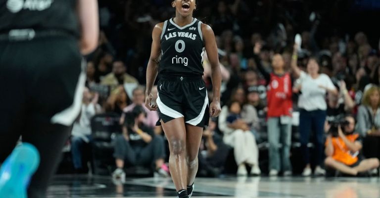 Young tuvo un gran juego para Las Vegas