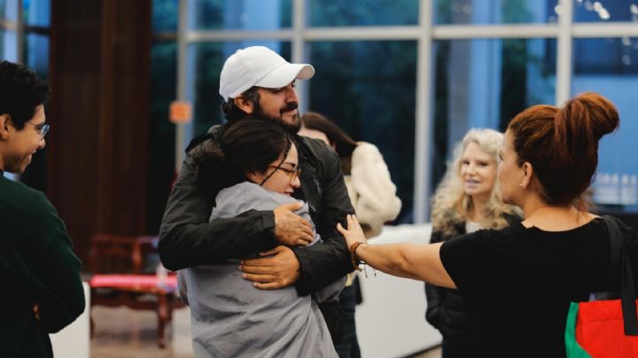 Seis mexicanos de la Flotilla Global Sumud arriban al AICM tras detención en Israel