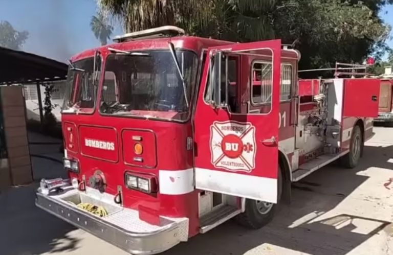 Los bomberos apagaron las llamas 