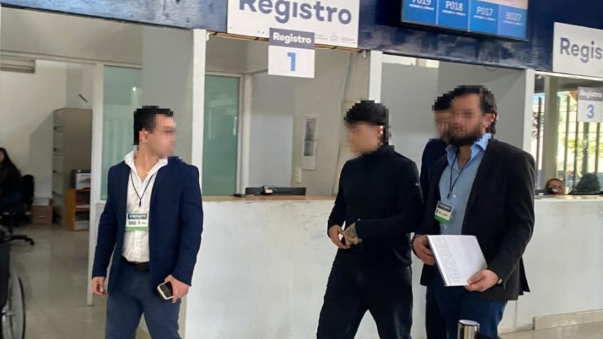 Junior H se presenta ante la Fiscalía de Jalisco tras acusaciones de cometer apología del delito tras cantar 'El Azul'