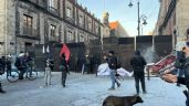 Foto ilustrativa de la nota titulada: VIDEO: Maestros de la CNTE se enfrentan con policías tras intentar ingresar a Palacio Nacional