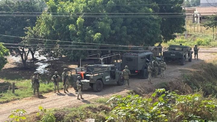 Rescatan a 20 personas privadas de la libertad en taller mecánico de Culiacán; hay 3 mujeres