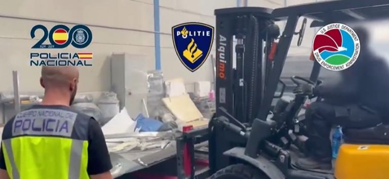 Estaban dentro de maquinaria 