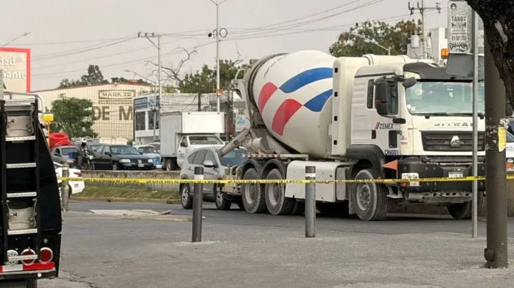 A plena luz del día y en concurrida vialidad, motosicarios ejecutan a un hombre en Nuevo León
