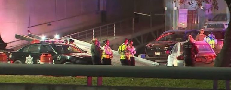 Las autoridades trabajaron en la escena del crimen. Foto: Facebook