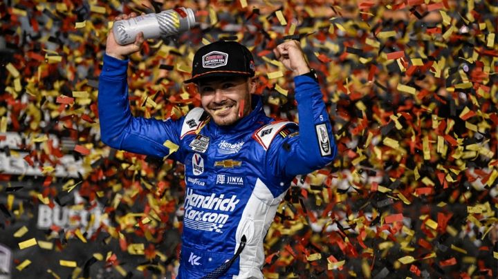 Kyle Larson se robó el show en la final de la NASCAR y se corona campeón
