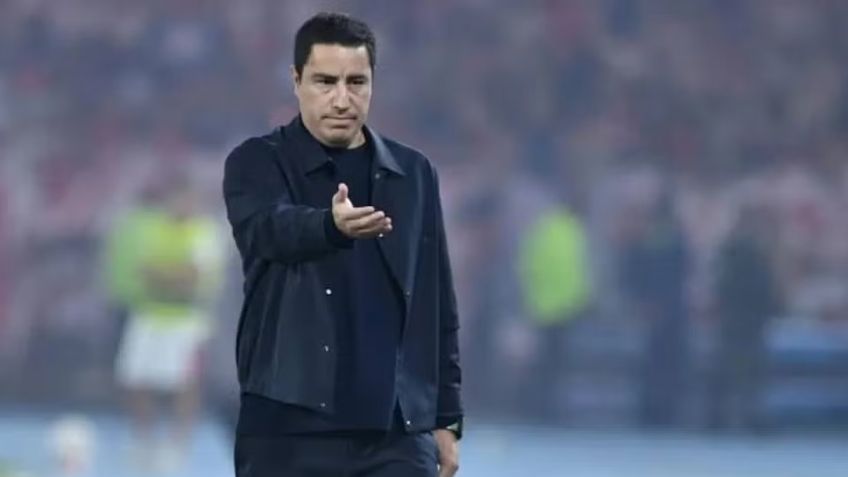 ¿Efraín Juárez se va de Pumas? Los universitarios habrían decidido a su estratega para el Clausura 2026