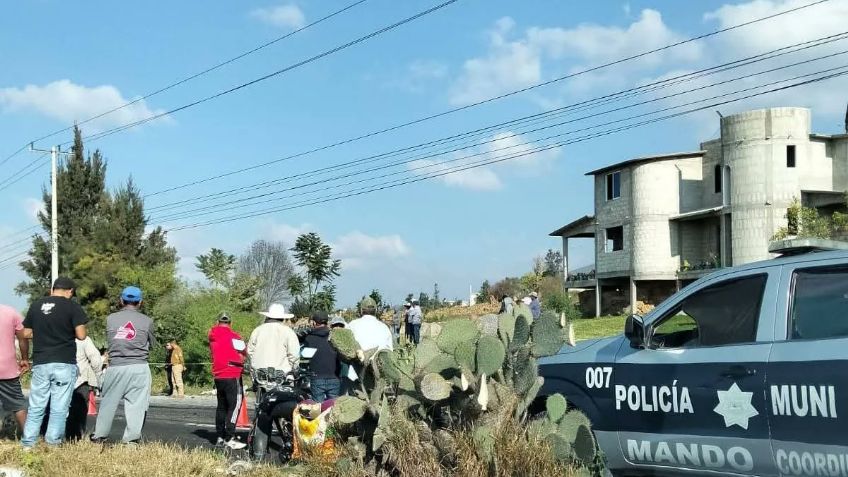 Fuerte CHOQUE entre tráiler y tractor agrícola deja un hombre sin vida en Chilcuautla, Hidalgo