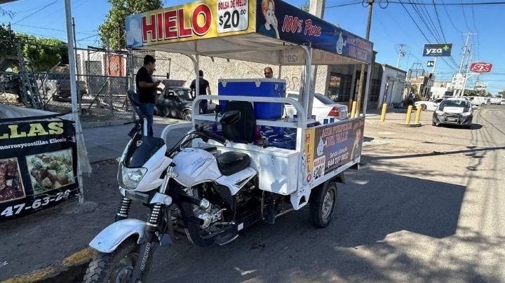 Motocarro repartidor causa accidente vial al sur de Ciudad Obregón; chofer quedó lesionado