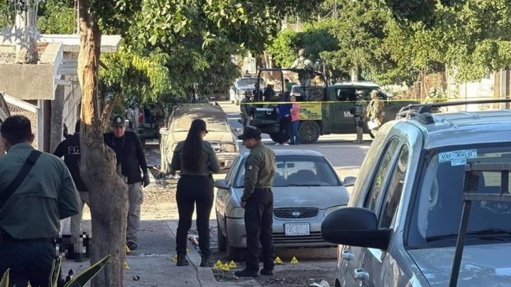 Sicarios sorprenden y matan a balazos a mujer afuera de un domicilio al sureste de Culiacán