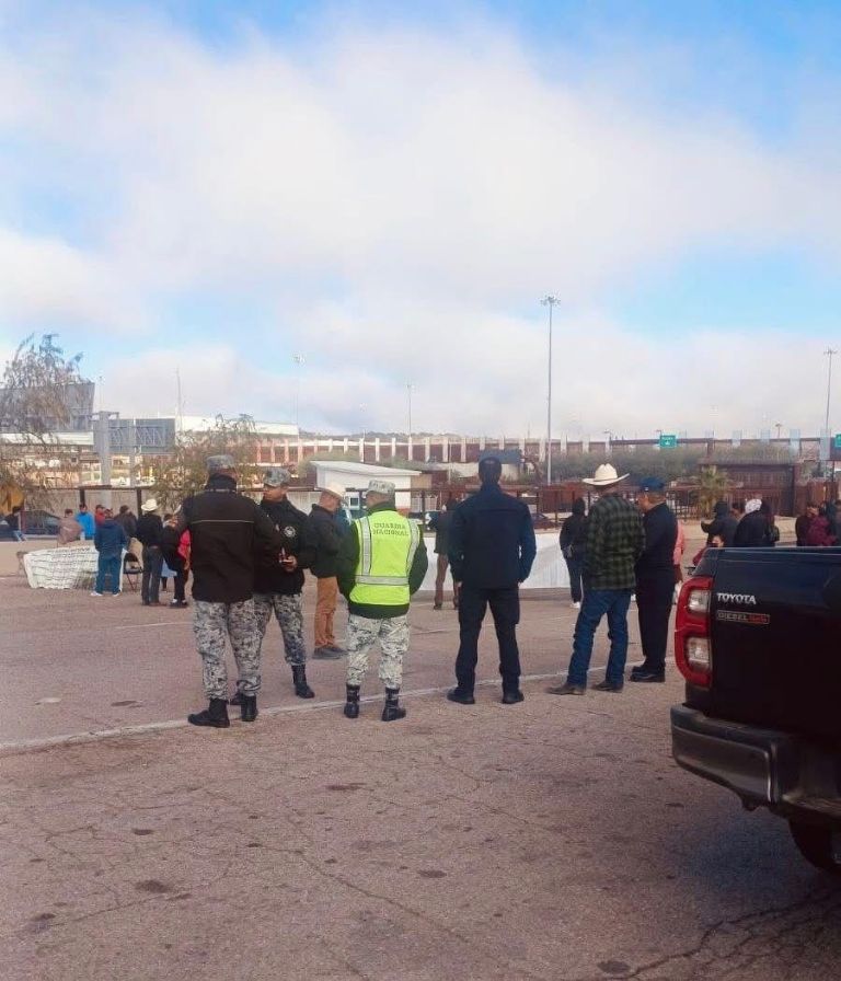 El bloqueo total en la garita Mariposa de Nogales aún no se confirma. Foto: Twitter