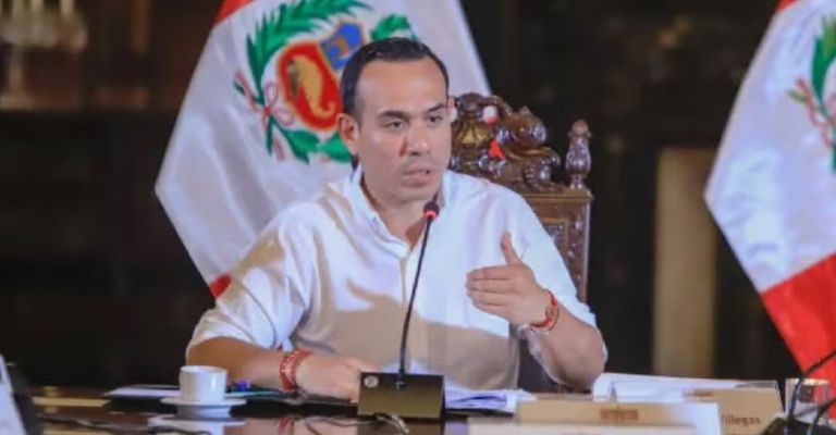 El mandatario aseguró que no se limitará en las acciones para detener a Betssy Chávez