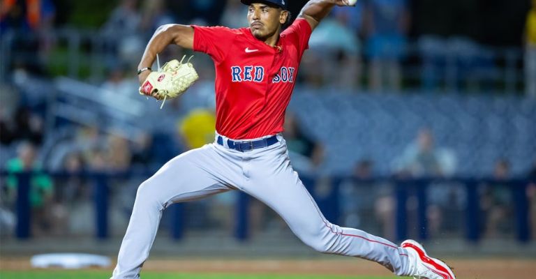 Clarke debutó la campaña pasada 