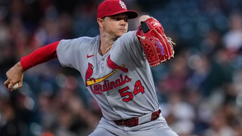 Boston se arma; los Red Sox adquieren al derecho Sonny Gray de los Cardinals