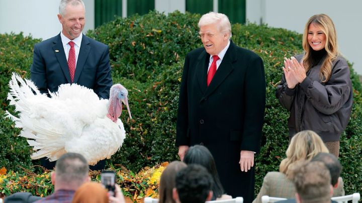 Día de Acción de Gracias: Trump indulta a los pavos Gobble y Waddle e insulta a políticos adversarios