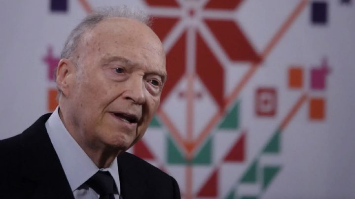 "Le ofrecí una embajada": Sheinbaum sobre RENUNCIA de Gertz Manero; analiza nuevo titular de la FGR