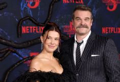 Foto ilustrativa de nota ¿Millie Bobby Brown confirma acoso de David Harbour en set de 'Stranger Things'? Esto dice tras el drama