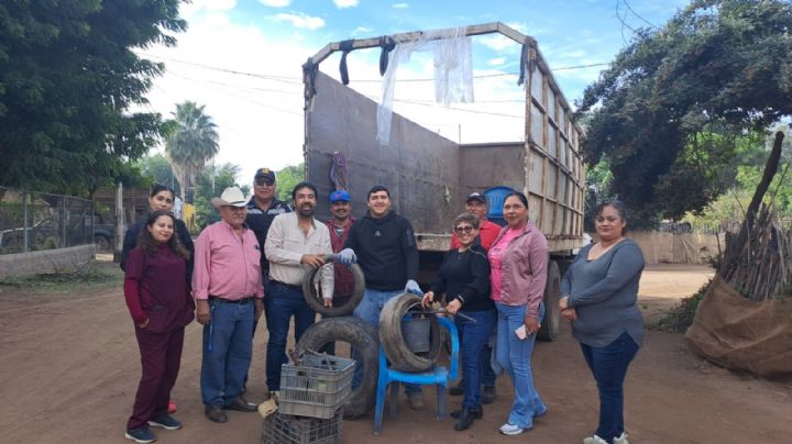 En Etchojoa realiza jornadas de descacharre para proteger a comunidades del mosco del dengue