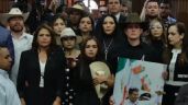 Foto ilustrativa de la nota titulada: (VIDEO) Grecia Quiroz rinde protesta como alcaldesa sustituta de Uruapan, tras asesinato de su esposo, Carlos Manzo