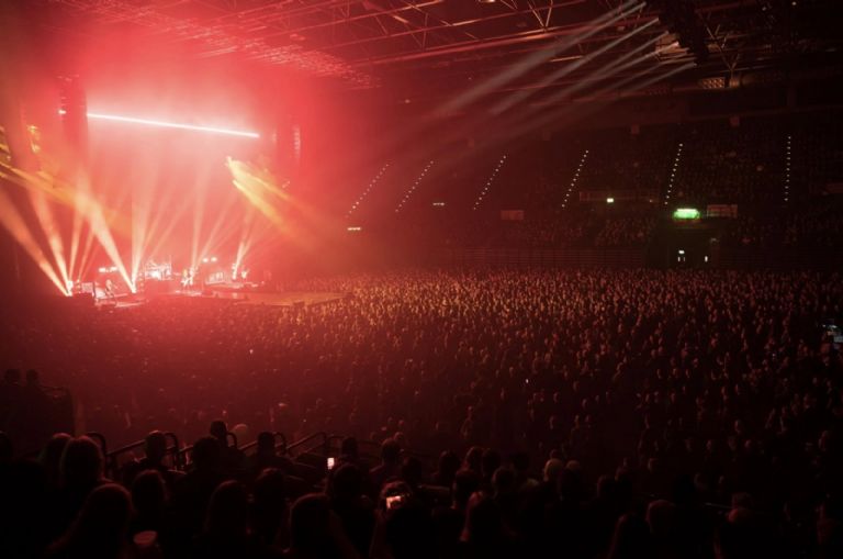 Fotografía de su gira por Reino Unido (Facebook oficial)