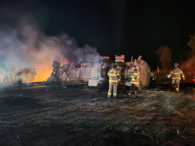 Autoridades se movilizaron por este siniestro en Edomex. Foto: Facebook