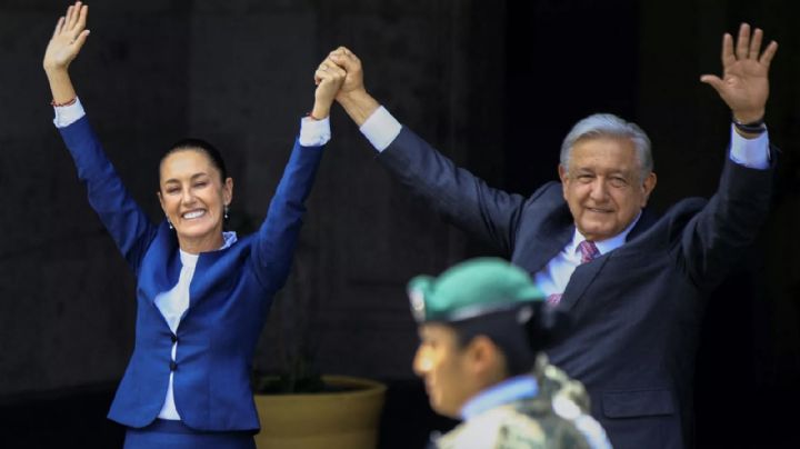 Sheinbaum habla sobre el regreso público de AMLO; rechaza posible GOLPE de Estado en México