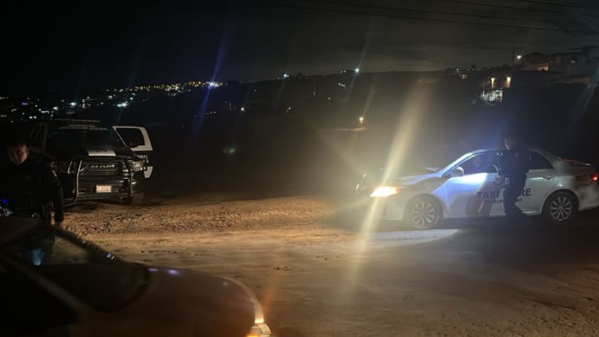 Irrumpen armados en casa de mujer en Baja California; la someten mientras dormía y huyen con dos autos