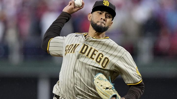 Atlanta se pone 'bravo' y firma al estelar preparador Robert Suárez por tres años