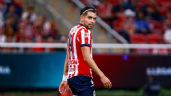 Foto ilustrativa de la nota titulada: Chivas se sigue reforzando para el Clausura 2026; Guadalajara renueva a joven delantero por tres años