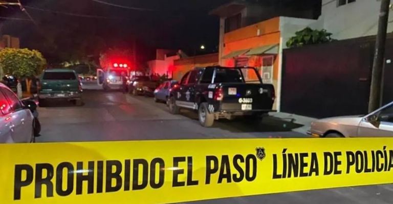 Mujer es golpeada y baleada por su esposo en Cadereyta, Nuevo León.