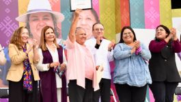 Foto que representa a Alfonso Durazo consolida la Red de Tejedoras de la Patria; se suman más cuatro mil mujeres de Sonora