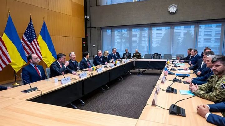 Reanudan diálogos en Estados Unidos para un acuerdo de paz en Ucrania