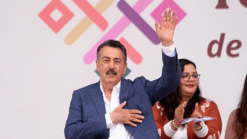 Javier Lamarque participa en el Primer Encuentro Estatal de Tejedoras de la Patria en Hermosillo