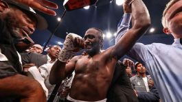 Foto que representa a Terence Crawford anuncia su retiro del boxeo; se va como uno de los mejores de todos los tiempos