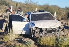 Foto ilustrativa de nota Persecución termina en accidente: Reportan un muerto y un herido tras volcadura en Sonora