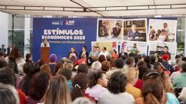 Foto que representa a Gobierno de Sonora entrega apoyos a personas con discapacidad en Hermosillo: Esto y más en Tribuna Top 3