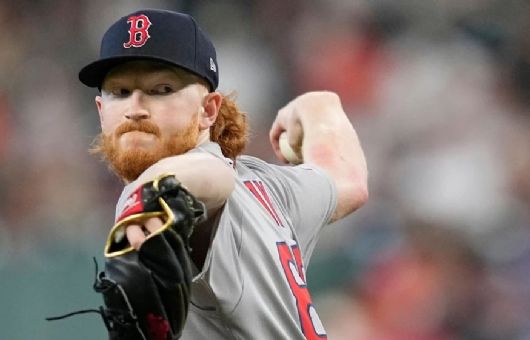 Los Cardinals y el diestro Dustin May llegan a un acuerdo por una campaña