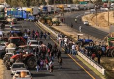Foto ilustrativa de nota ¿Habrá BLOQUEOS HOY en México? Gobierno y transportistas llegan a acuerdos; lo que debes saber