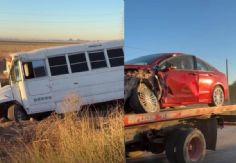 Foto ilustrativa de nota FOTOS: Choque entre camión de personal de maquiladora y auto deja 20 LESIONADOS en el Valle del Yaqui