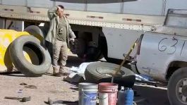 Foto que representa a Fatal accidente laboral: Fallece hombre tras explotarle neumático de tráiler en Nogales