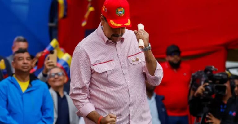 Nicolás Maduro declara que nadie podrá sacarlos del poder.
