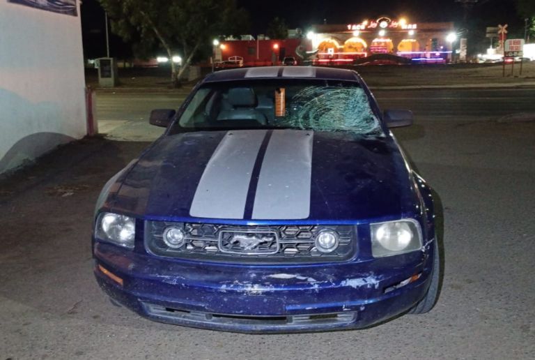 El auto Ford Mustang implicado en el accidente vial