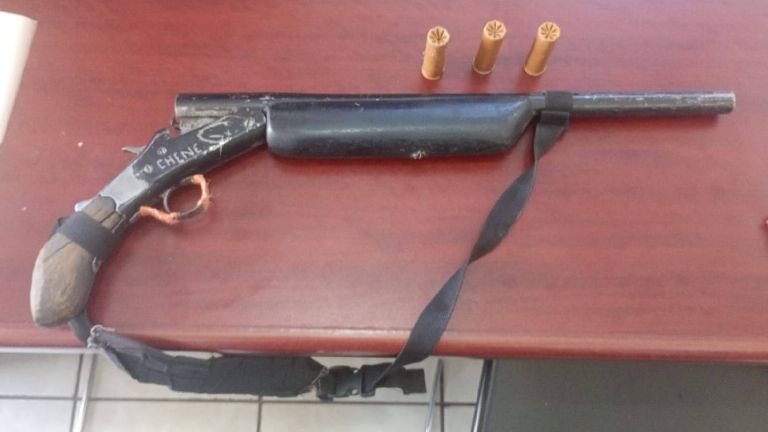 El arma que le fue decomisada al ahora detenido